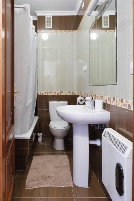 Precioso Piso En San Ciprian Apartment Exterior photo